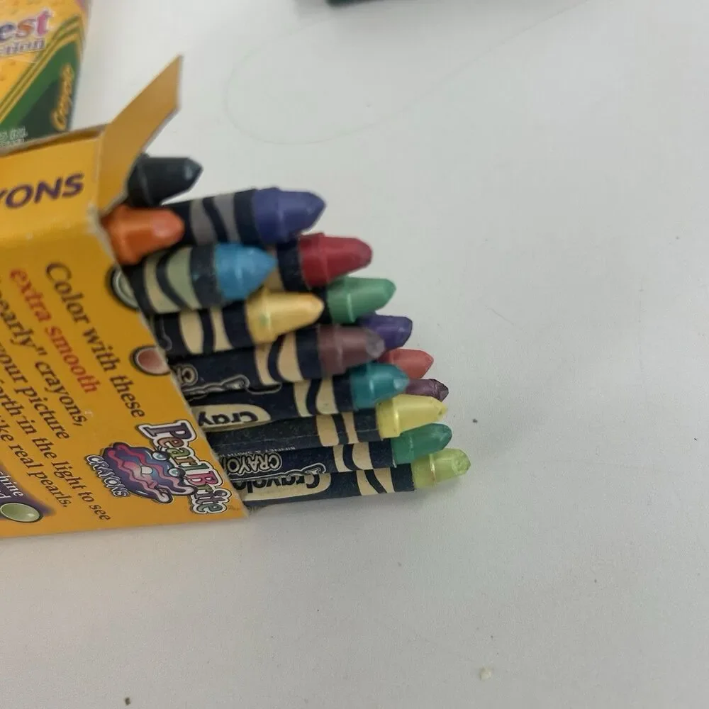 Vtg Crayola Lot of 3-8 Brightest Collection, 16 Metallic, 16 Pearl Bright HTF